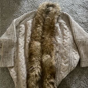 Cozy Cable Knit Sweater with Faux Fur Trim